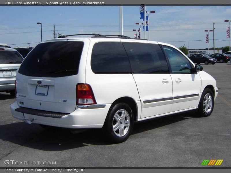 Vibrant White / Medium Parchment 2003 Ford Windstar SE