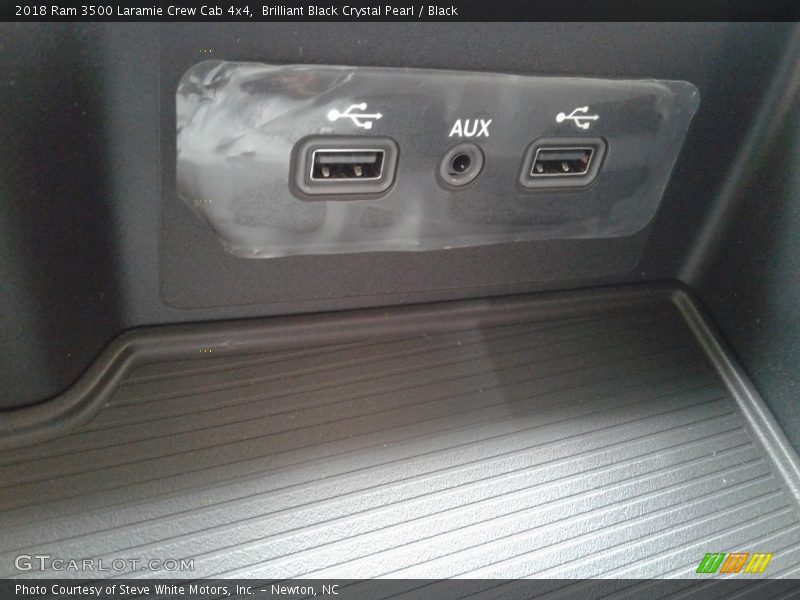 Brilliant Black Crystal Pearl / Black 2018 Ram 3500 Laramie Crew Cab 4x4