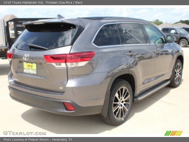 Predawn Gray Mica / Black 2018 Toyota Highlander XLE