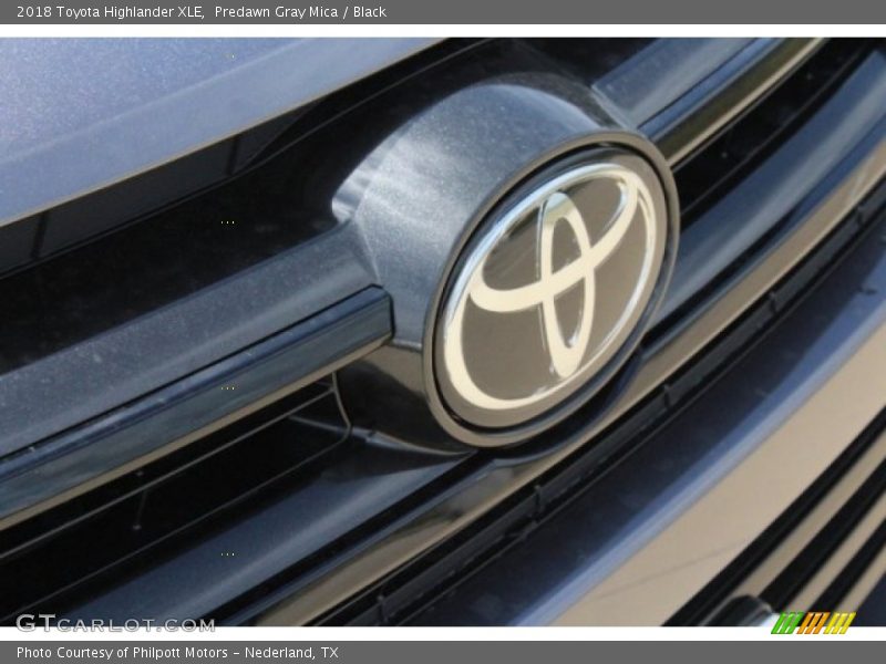 Predawn Gray Mica / Black 2018 Toyota Highlander XLE