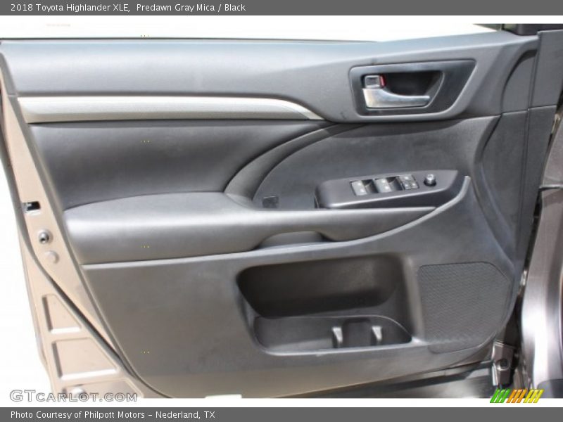Predawn Gray Mica / Black 2018 Toyota Highlander XLE