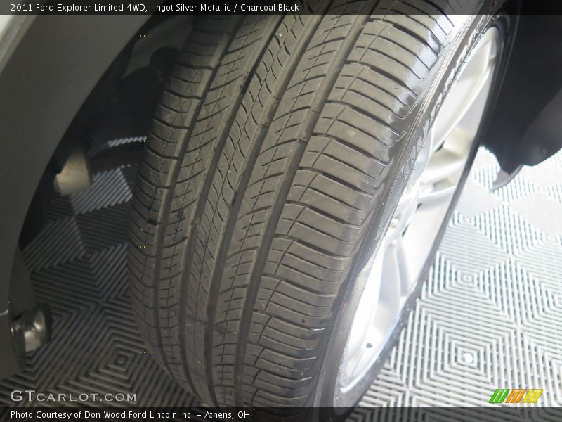Ingot Silver Metallic / Charcoal Black 2011 Ford Explorer Limited 4WD