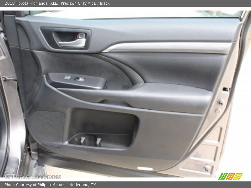 Predawn Gray Mica / Black 2018 Toyota Highlander XLE