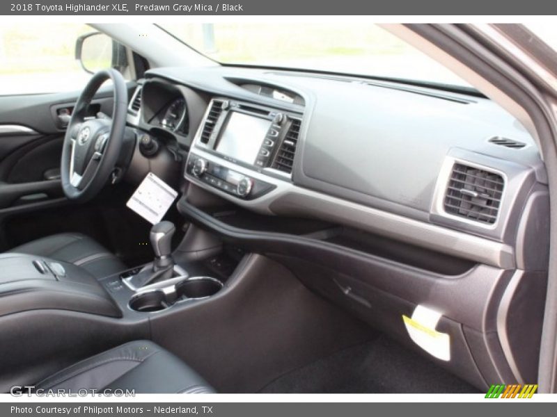 Predawn Gray Mica / Black 2018 Toyota Highlander XLE