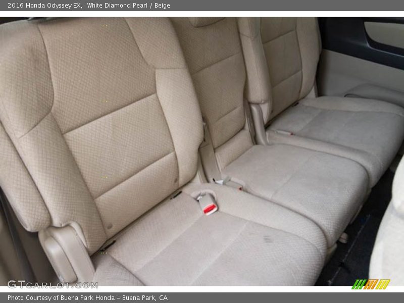 White Diamond Pearl / Beige 2016 Honda Odyssey EX