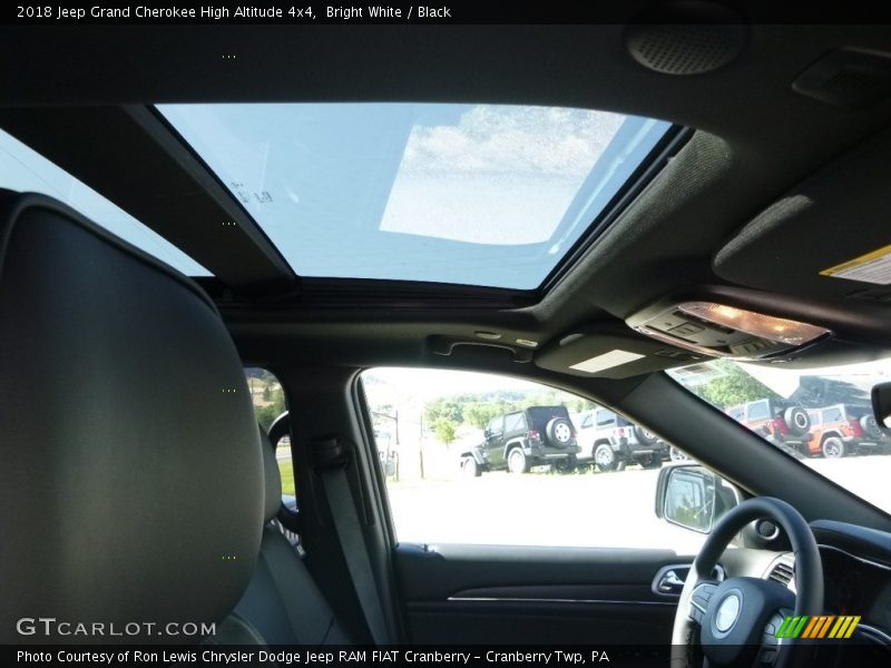 Bright White / Black 2018 Jeep Grand Cherokee High Altitude 4x4
