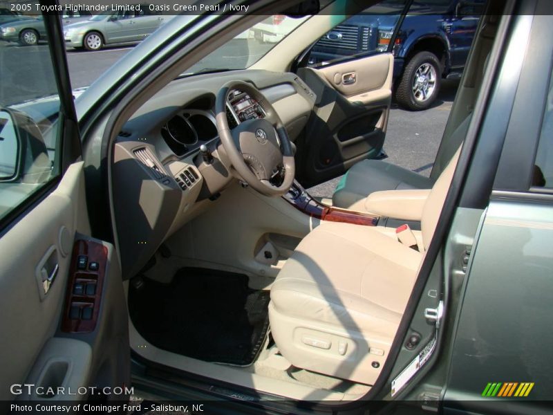 Oasis Green Pearl / Ivory 2005 Toyota Highlander Limited