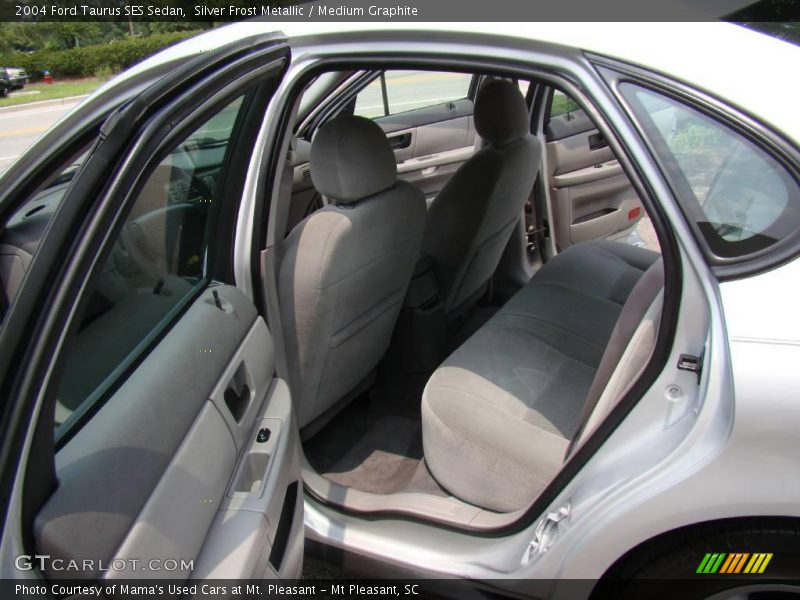 Silver Frost Metallic / Medium Graphite 2004 Ford Taurus SES Sedan