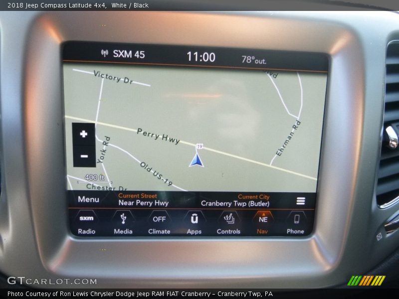 White / Black 2018 Jeep Compass Latitude 4x4