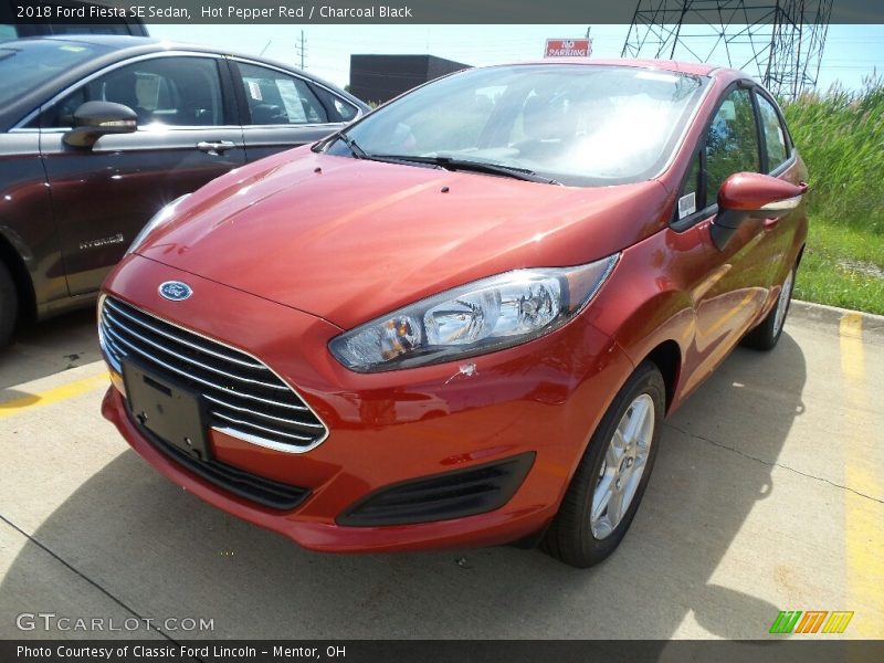 Hot Pepper Red / Charcoal Black 2018 Ford Fiesta SE Sedan