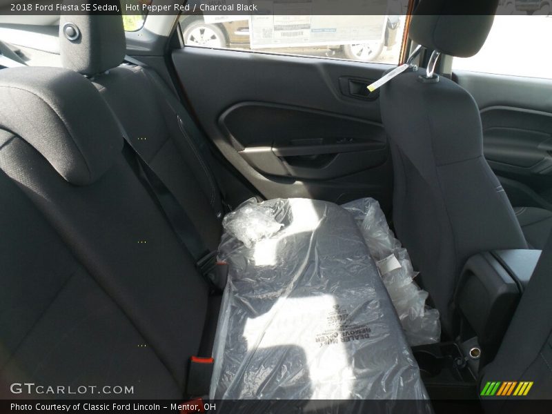 Hot Pepper Red / Charcoal Black 2018 Ford Fiesta SE Sedan