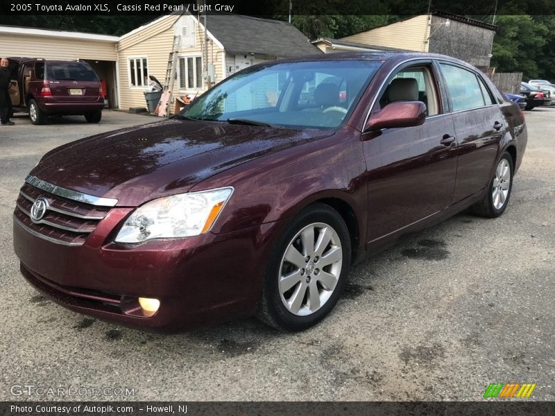 Cassis Red Pearl / Light Gray 2005 Toyota Avalon XLS