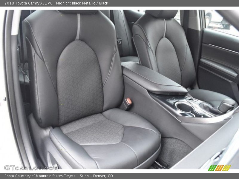 Midnight Black Metallic / Black 2018 Toyota Camry XSE V6