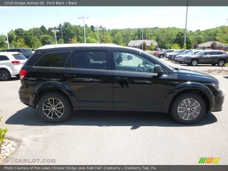 Pitch Black / Black 2018 Dodge Journey SE