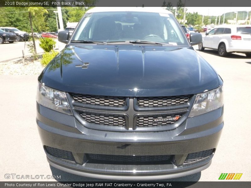 Pitch Black / Black 2018 Dodge Journey SE