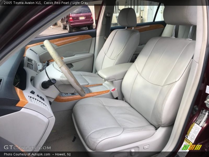 Cassis Red Pearl / Light Gray 2005 Toyota Avalon XLS