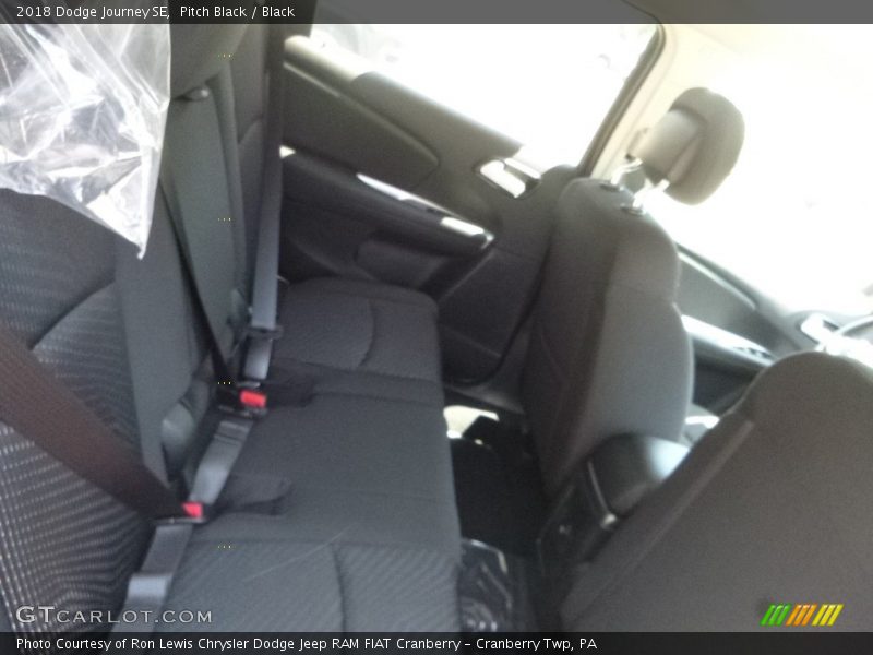 Pitch Black / Black 2018 Dodge Journey SE