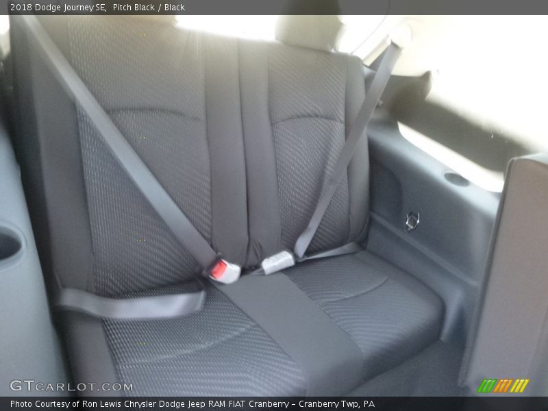 Pitch Black / Black 2018 Dodge Journey SE
