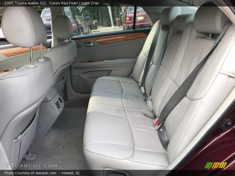 Cassis Red Pearl / Light Gray 2005 Toyota Avalon XLS