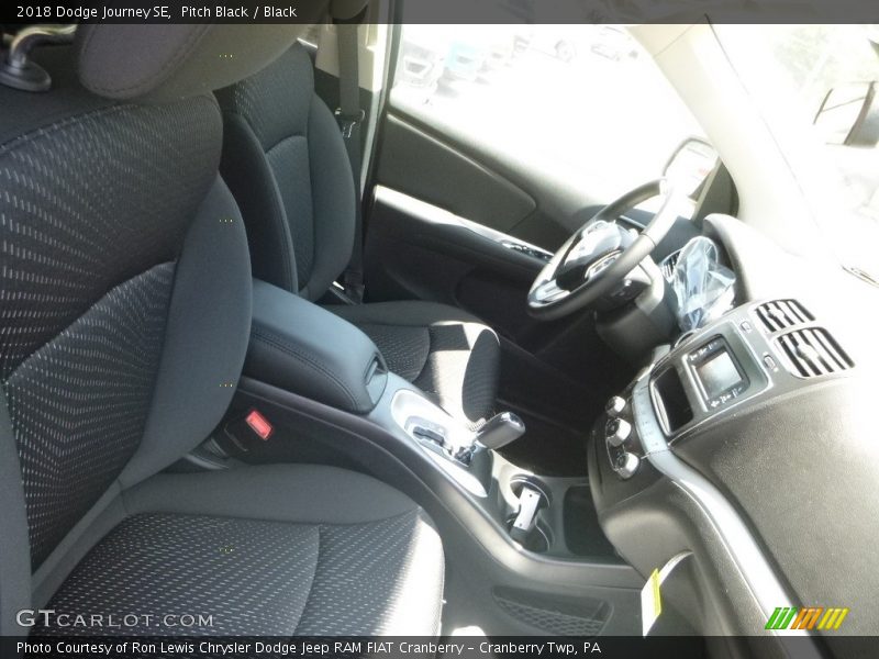 Pitch Black / Black 2018 Dodge Journey SE