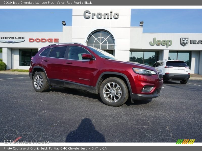 Velvet Red Pearl / Black 2019 Jeep Cherokee Latitude Plus