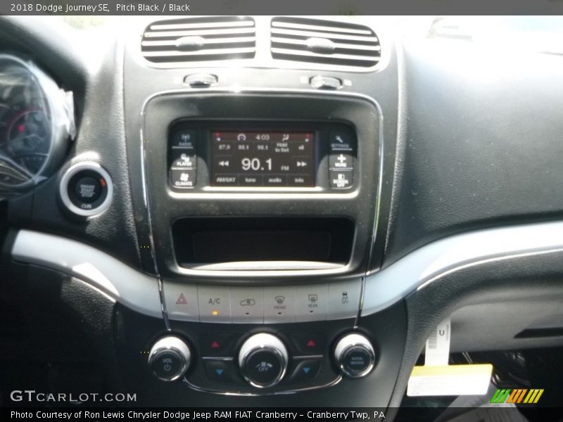 Pitch Black / Black 2018 Dodge Journey SE