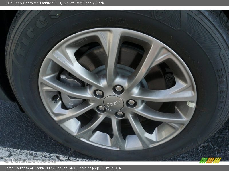 Velvet Red Pearl / Black 2019 Jeep Cherokee Latitude Plus