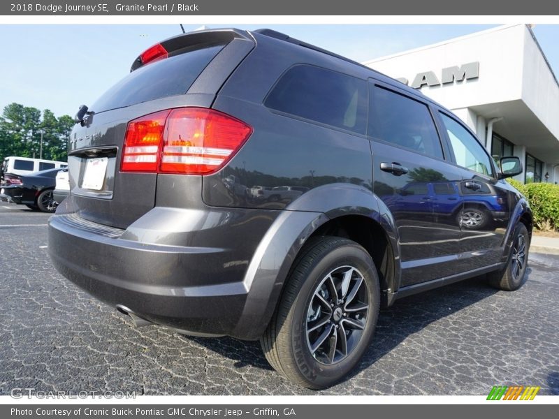 Granite Pearl / Black 2018 Dodge Journey SE