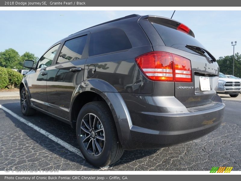 Granite Pearl / Black 2018 Dodge Journey SE