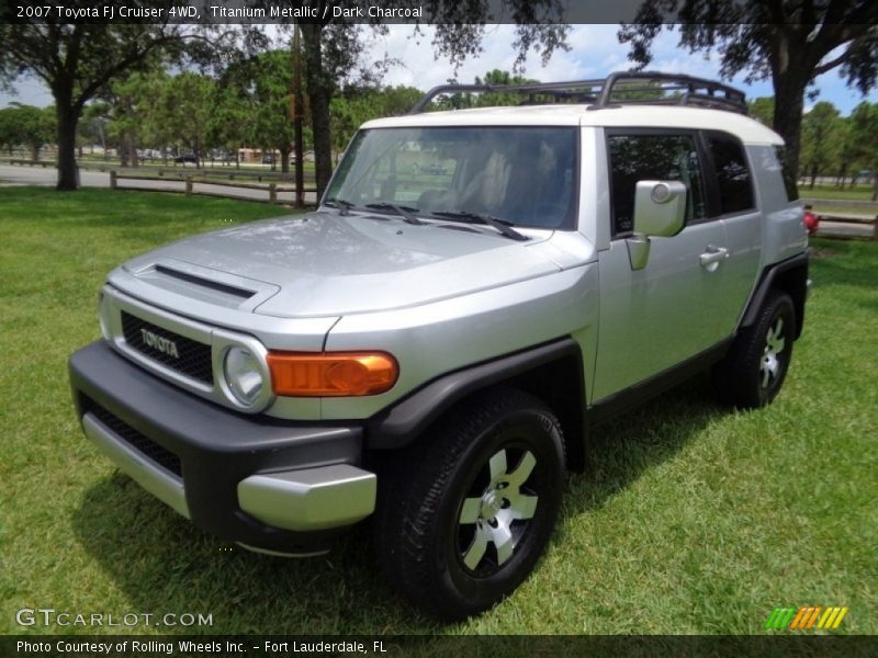 Titanium Metallic / Dark Charcoal 2007 Toyota FJ Cruiser 4WD
