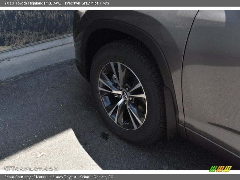 Predawn Gray Mica / Ash 2018 Toyota Highlander LE AWD