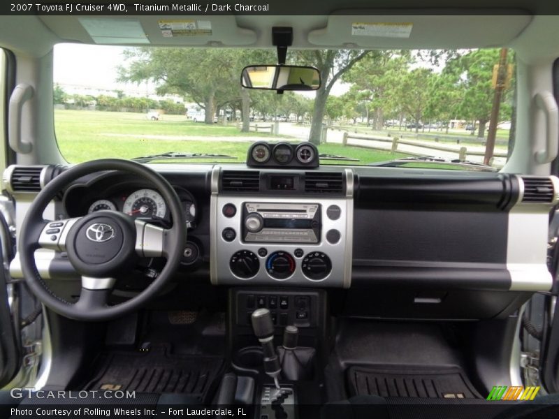 Titanium Metallic / Dark Charcoal 2007 Toyota FJ Cruiser 4WD