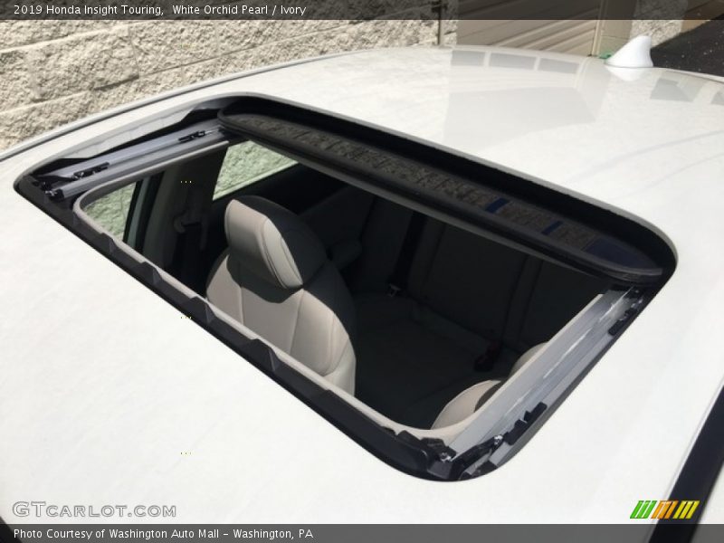 White Orchid Pearl / Ivory 2019 Honda Insight Touring