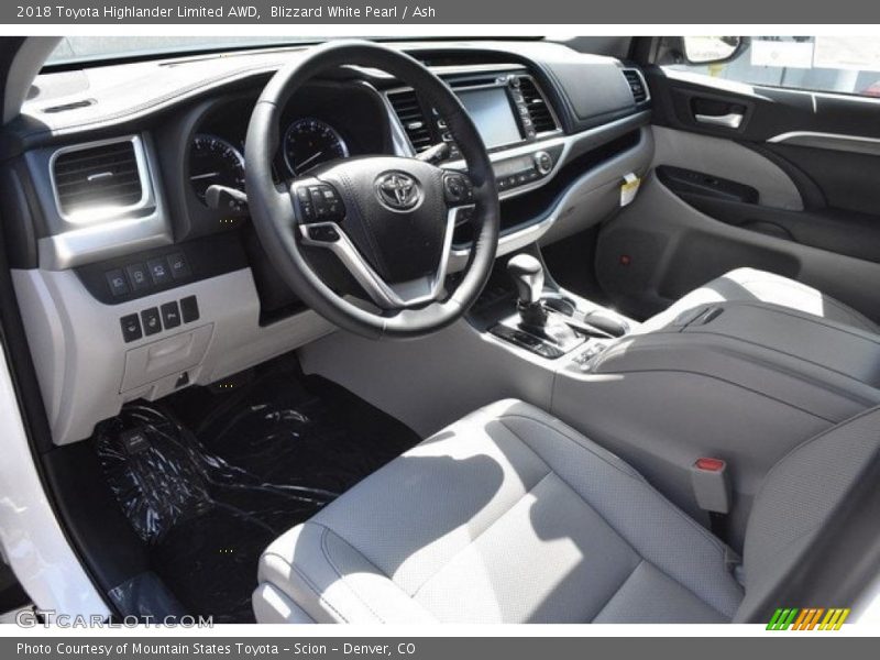 Blizzard White Pearl / Ash 2018 Toyota Highlander Limited AWD