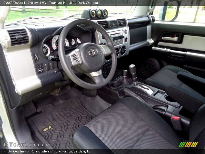 Titanium Metallic / Dark Charcoal 2007 Toyota FJ Cruiser 4WD