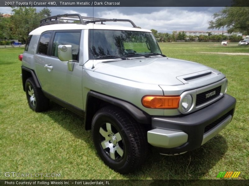 Titanium Metallic / Dark Charcoal 2007 Toyota FJ Cruiser 4WD