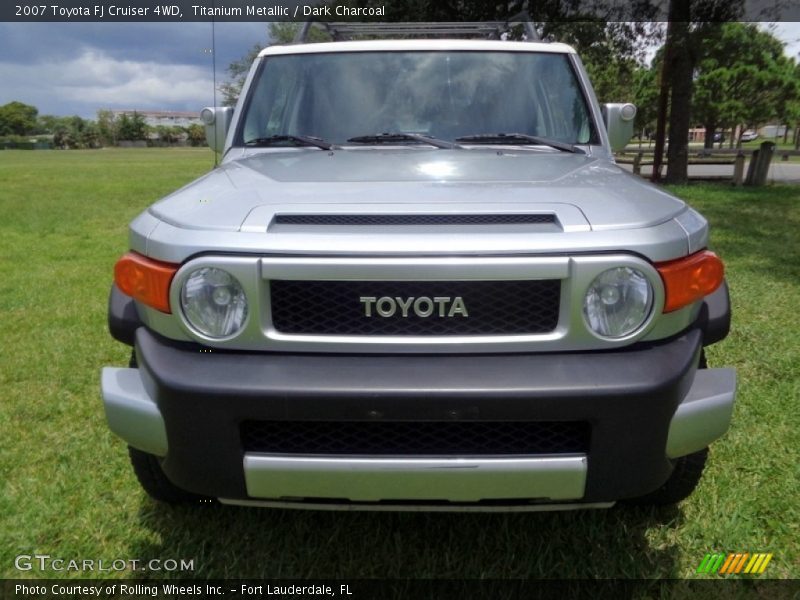 Titanium Metallic / Dark Charcoal 2007 Toyota FJ Cruiser 4WD