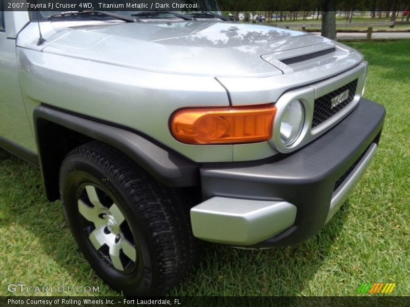 Titanium Metallic / Dark Charcoal 2007 Toyota FJ Cruiser 4WD