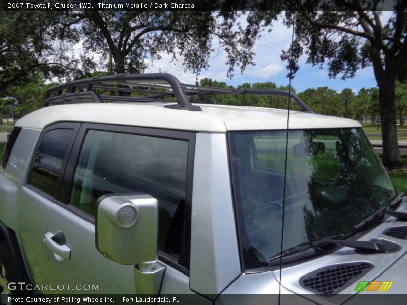 Titanium Metallic / Dark Charcoal 2007 Toyota FJ Cruiser 4WD