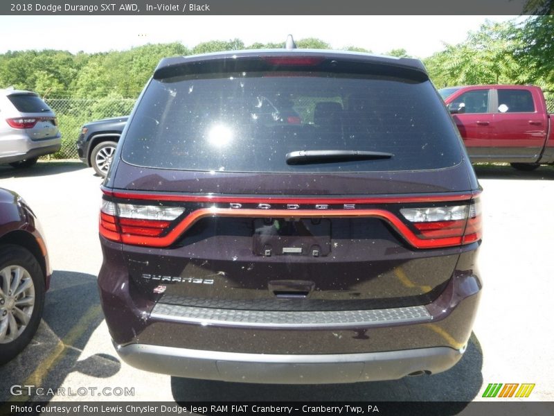 In–Violet / Black 2018 Dodge Durango SXT AWD