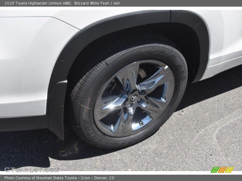 Blizzard White Pearl / Ash 2018 Toyota Highlander Limited AWD