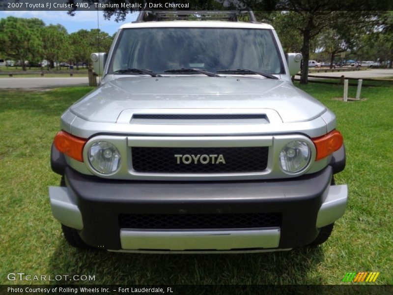 Titanium Metallic / Dark Charcoal 2007 Toyota FJ Cruiser 4WD
