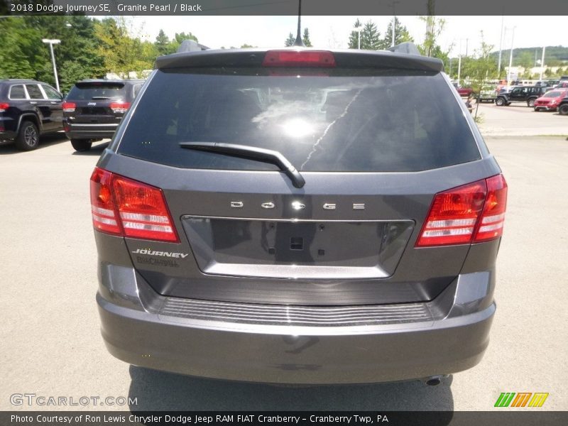 Granite Pearl / Black 2018 Dodge Journey SE