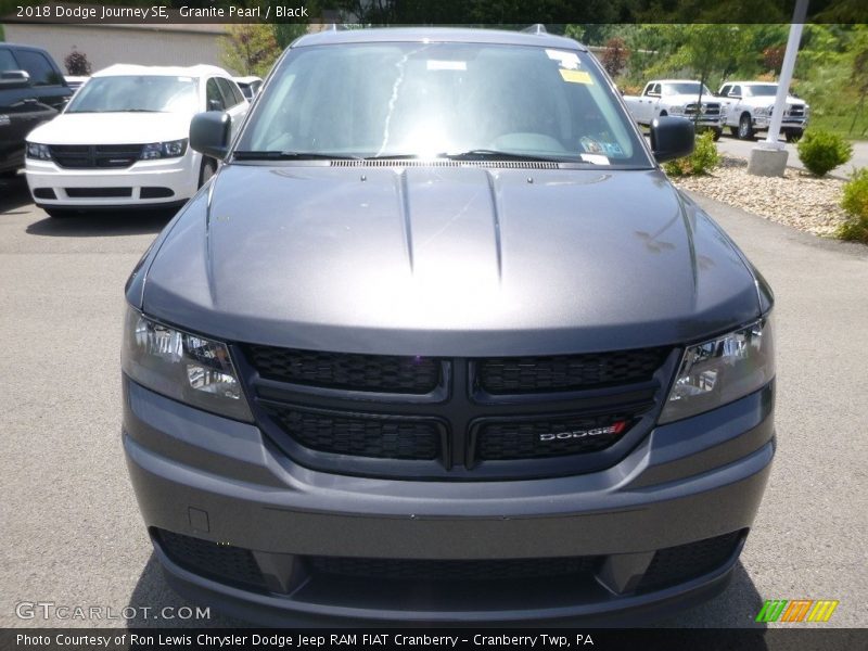 Granite Pearl / Black 2018 Dodge Journey SE