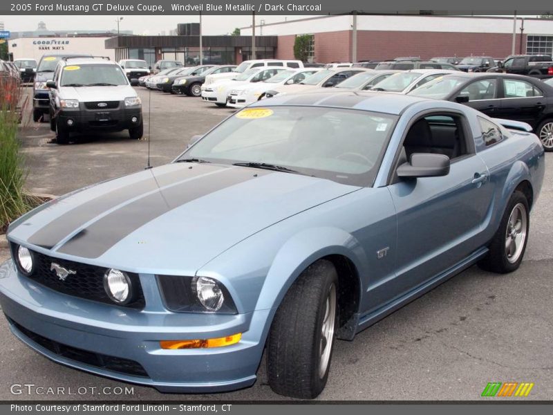 Windveil Blue Metallic / Dark Charcoal 2005 Ford Mustang GT Deluxe Coupe