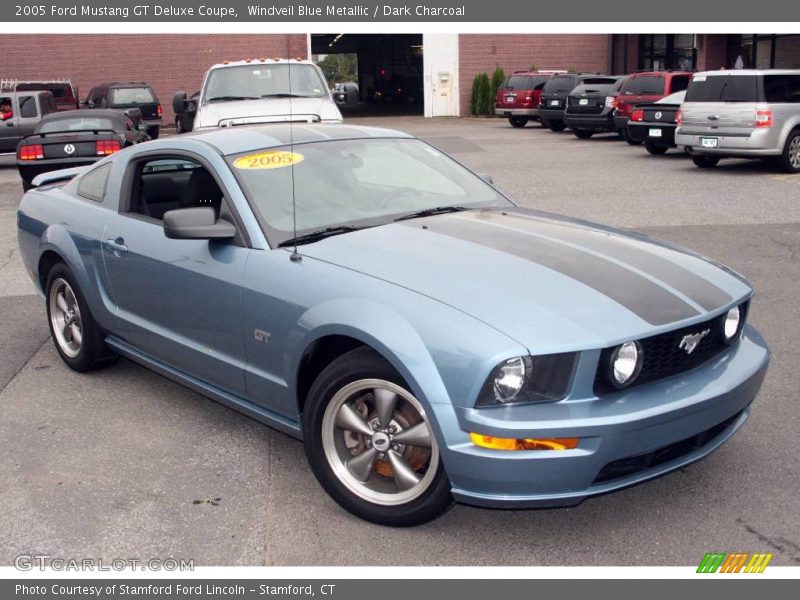 Windveil Blue Metallic / Dark Charcoal 2005 Ford Mustang GT Deluxe Coupe