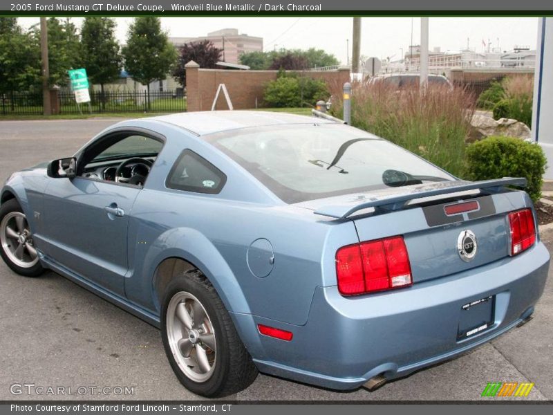Windveil Blue Metallic / Dark Charcoal 2005 Ford Mustang GT Deluxe Coupe