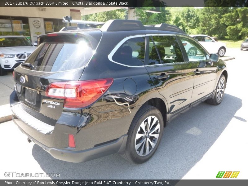 Crystal Black Silica / Slate Black 2017 Subaru Outback 3.6R Limited