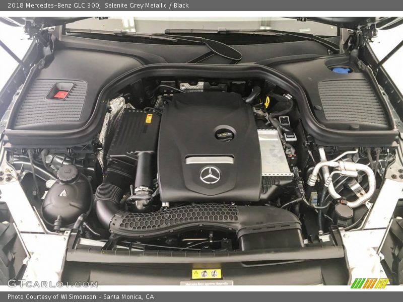 Selenite Grey Metallic / Black 2018 Mercedes-Benz GLC 300
