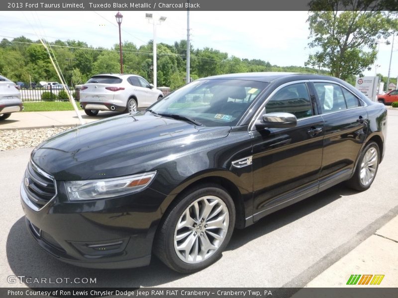Tuxedo Black Metallic / Charcoal Black 2013 Ford Taurus Limited